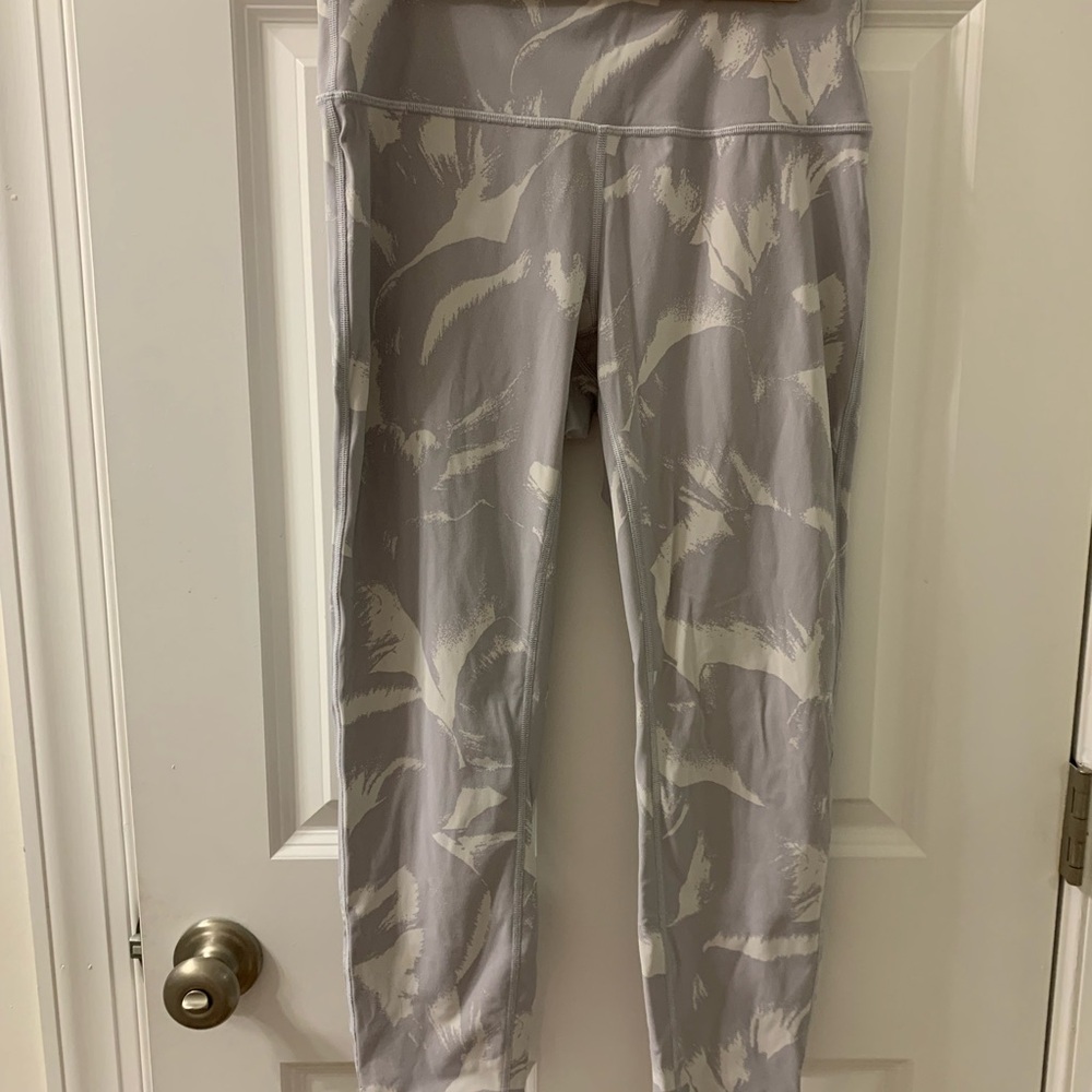 lululemon athletica Gray and White Patterned Leggings